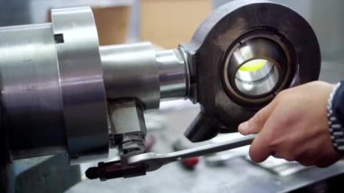 Metal parçalarının üretimi. Hidrolik silindir