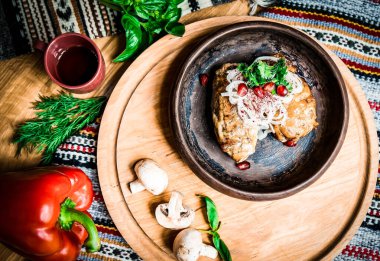 Arap mutfağı: Orta Doğu geleneksel öğle yemeği. Ayrıca Ramazan ayındayız 