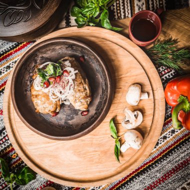 Arap mutfağı: Orta Doğu geleneksel öğle yemeği. Ayrıca Ramazan ayındayız 