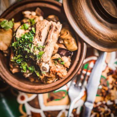 Arap mutfağı; Mısır geleneksel doldurulmuş güvercini veya 