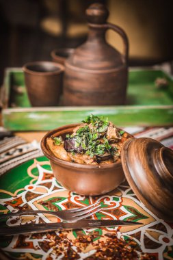 Arap mutfağı; Mısır geleneksel doldurulmuş güvercini veya 