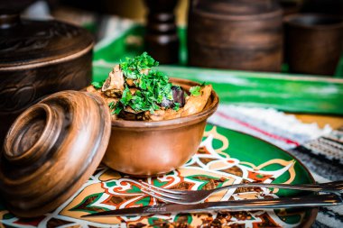 Mısır Kahvaltısı - Geleneksel Mısır yemeği, Orta Doğu yemekleri iğrenç mezeler Aynı zamanda Ramazan yemeği, ve Falafel veya Mısır falafeli.