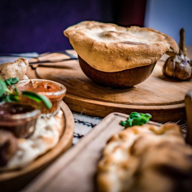 Arap mutfağı: Orta Doğu geleneksel öğle yemeği. Ayrıca Ramazan ayındayız 