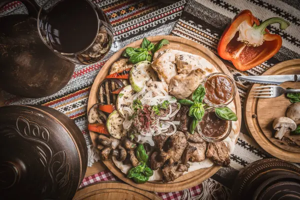 Medio Oriente Desayuno Árabe Tradicional Con Hummus Foul Mutabbal Qudsia —  Fotos de Stock
