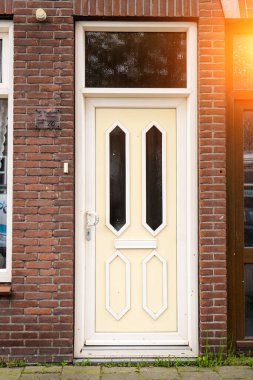 Tipik Hollanda kapısı. Hollanda mimarisi, Hollanda 'da bir kapı. Hollanda kapısı