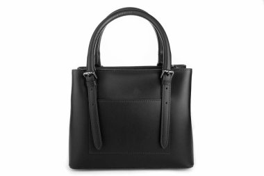 Gri perçinli siyah gri deri çanta, izole edilmiş beyaz arka plan. Siyah çanta modası. Beyaz çantalı kadın modası