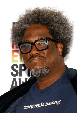 Santa Monica, California - Mart 04, 2023 W. Kamau Bell 2023 Bağımsız Film Ödülleri 'ne katılmıştır.