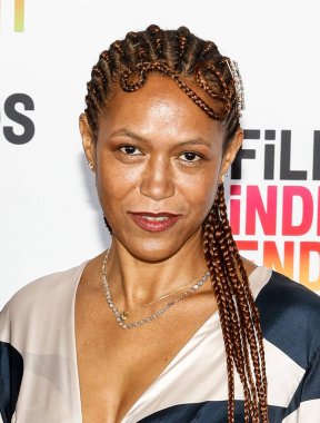 Santa Monica, Kaliforniya - 04 Mart 2023 Anisia Uzeyman 2023 Bağımsız Film Ödülleri 'ne katıldı