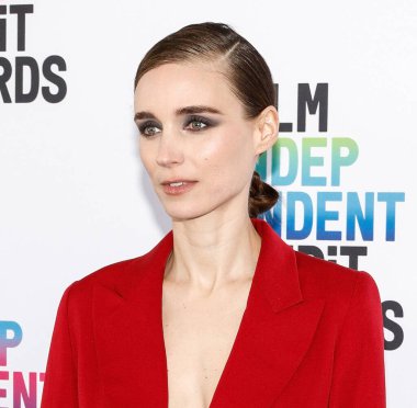 Santa Monica, Kaliforniya - 04 Mart 2023 Rooney Mara, 2023 Bağımsız Ruh Ödülleri 'ne katıldı.