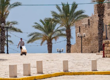 TEL AVIV, ISRAEL - CIRCA MAYIS 2018: İsrail 'deki Tel Aviv Eski Jaffa' nın güzel manzarası Mayıs 2018 civarında Tel Aviv 'de.