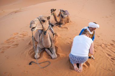 HASSILAED, MOROCCO - CIRCA EPTESİ 2014: Hassilabied 'de Eylül 2014 sıralarında Berberiler.