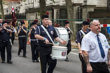 LONDON, ENGLAND - CIRCA SEPTEMBER 2014: Eylül 2014 dolaylarında Londra sokaklarında geçit töreni.