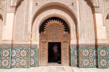 MARRAKECH, MOROCCO - CIRCA Eylül 2014: The Ben Youssef Madrasa Eylül 2014 'te Marakeş' te.