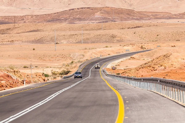Nagev Israel Circa 5月2018 ナゲフで5月2018の周りのネゲフ砂漠を通る道路の眺め — ストック写真