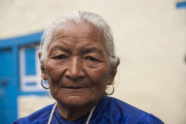 Bhandar köylüleri Ekim 2013 'te Bhandar' da.