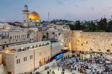 JERUSALEM, ISRAEL - CIRCA MAYIS 2018: Kudüs 'teki Batı Duvarı manzarası, İsrail yaklaşık Mayıs 2018' de Kudüs 'te.