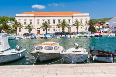 Hırvatistan 'ın Hvar adasında yer alan küçük bir kasaba olan Stari Grad, Ağustos 2016' da Stari Grad 'da görülüyor..