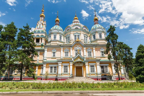 Almaty Kazakhstan Circa Ιουνιοσ 2017 Καθεδρικός Ναός Της Αναλήψεως Γνωστός — Φωτογραφία Αρχείου