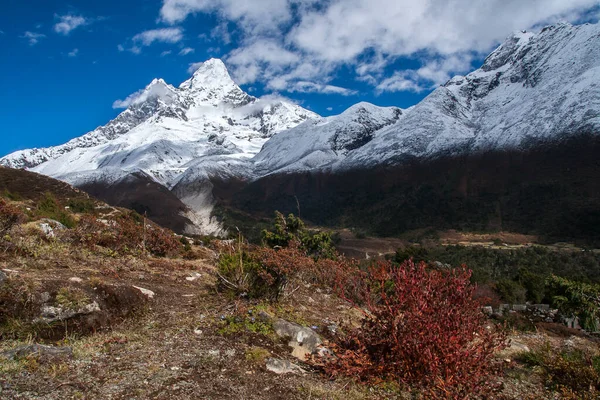 Pangboche Nepal Circa Październik 2013 Widok Ama Dablam Pangboche Około — Zdjęcie stockowe