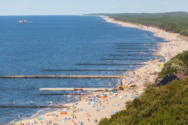 Polonya, Niechorze 'daki plaj manzarası Ağustos 2021' de Niechorze 'da..
