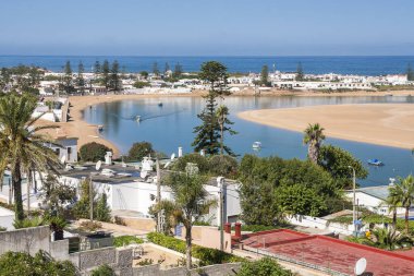 OUALIDIA, MOROCCO - CIRCA EPTEMBER 2014: Oualidia 'nın Eylül 2014' te Oualidia 'da görülmesi.