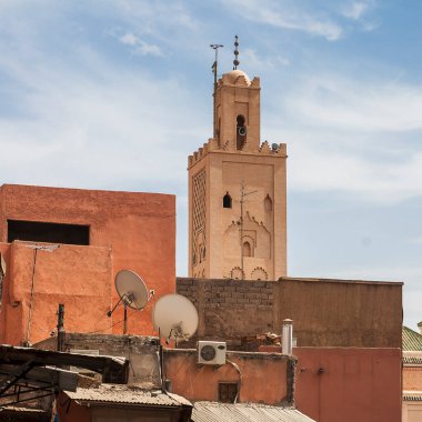 MARRAKECH, MOROCCO - CIRCA EPTEMBER 2014: Marakeş sokakları Eylül 2014 civarı Marakeş 'te.