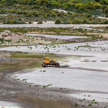 Wachan Koridoru boyunca Panj Nehri 'nin güzel manzarası