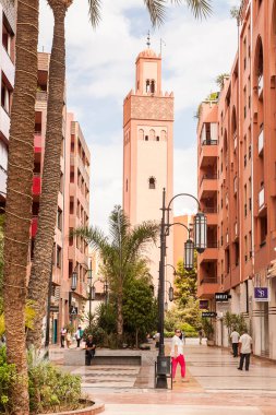 MARRAKECH, MOROCCO - CIRCA EPTEMBER 2014: Marakeş sokakları Eylül 2014 civarı Marakeş 'te.