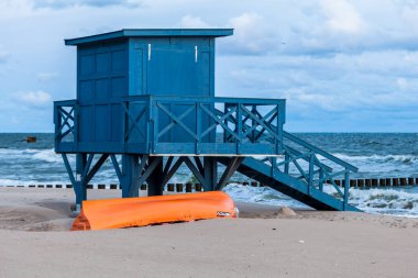 Rewal, Polonya 'daki plaj manzarası. Ağustos 2021' de Rewal 'da..