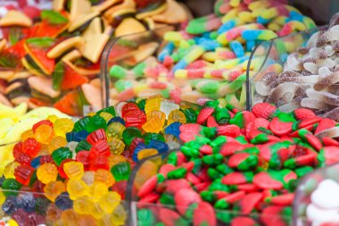 Marketteki lezzetli İsrail tatlıları