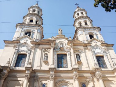 BUENOS AIRES, ARGENTINA - CIRCA MARCH 2023: Buenos Aires 'in hareketli caddeleri, Arjantin' in başkenti, Mart 2023 Buenos Aires.