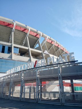 BUENOS AIRES, ARGENTINA - CIRCA MARCH 2023: Buenos Aires 'teki CA River Plate futbol stadyumunun görüntüsü.