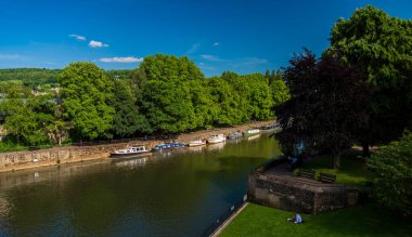 İngiltere 'de Pulteney Köprüsü, Weir ve Avon Nehri manzarası