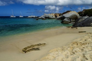 Hamamlar, el değmemiş güzel kayalar Virgin Gorda, Britanya Virgin Adaları 'ndaki plajlar.