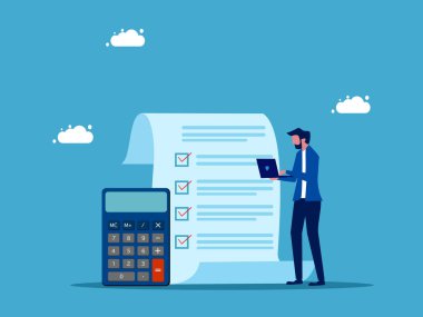 Proje değerlendirmesi Bütçeleri, faturaları ya da vergileri hesapla. Proje belgesi vektöründen gelen masrafları hesaplayan dizüstü bilgisayarı olan bir işadamı