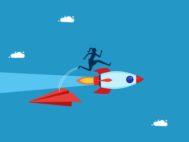 Yeni bir kariyer yolu değiştir. İş kadını kağıt uçaktan roket taşıyıcıya atlıyor