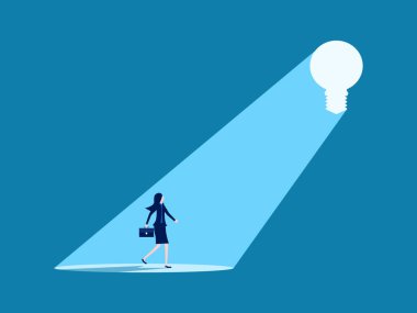 Fırsat ve bilgi. Bir kadın ampulden ışığa bakıyor. Vektör