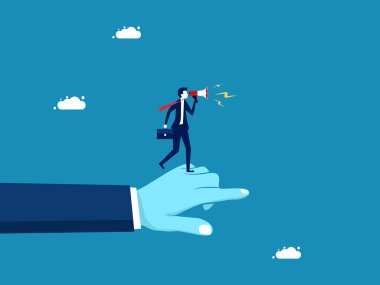 Pazarlama ve reklam. İşadamı elinde megafonla konuşuyor ve ileri işaret ediyor. Vektör