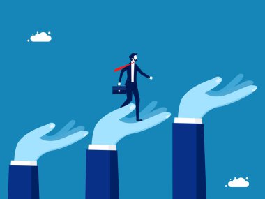 Yardım etmek ya da teşvik etmek. İş adamı, büyüme vektörü için büyük ellerle merdivenleri çıkıyor.