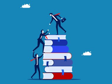 Öğretmenlik ya da öğrenme. İş adamı meslektaşının kitap yığınına tırmanmasına yardım ediyor