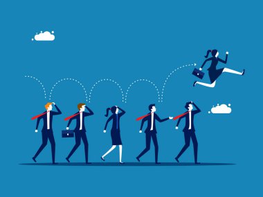 Kişisel çıkarlar görmek. İş kadını hedef vektörüne ulaşmak için diğerlerinin üzerinden atlıyor