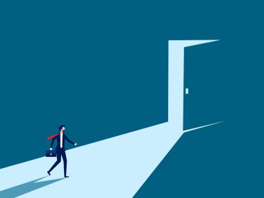 Hedefleri ve ilhamı. İş adamı kapı vektörüne gider.