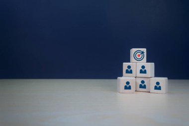 Hedef kitleler için insan simgeleri, bilgi alışverişi ve müşteri hizmetlerinin geliştirilmesi