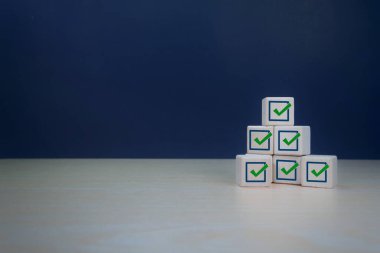 Onaylama, onay ve kalite, boşluklu simgeler