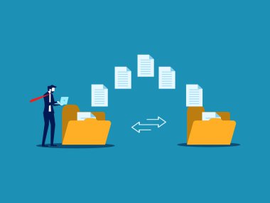 İş adamları belgeleri internet üzerinden gönderiyor, verileri yedekliyor, dosyaları klasörlerde değiştiriyor