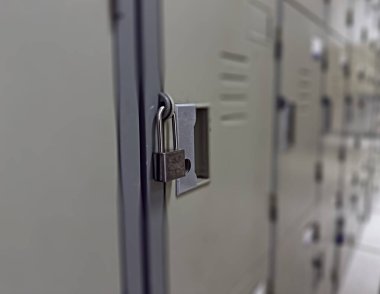 Kilitli dolap, depolama konsepti
