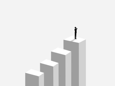 Görev tamamlandı. İş adamı kendinden emin bir şekilde en yüksek çubuk grafiğinin üzerinde duruyor.