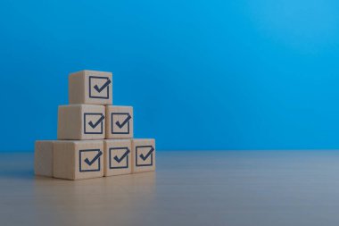 Kontrol Listesi, Yapılacaklar Listesi, Yapılacaklar Listesini tamamlamak için tahta bloğu işaretleyin