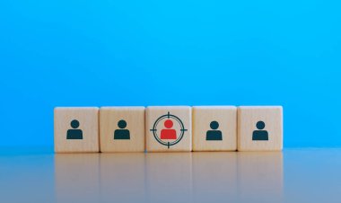 İş İşe Alma, Ahşap Bloktaki İnsanlar Simgesi