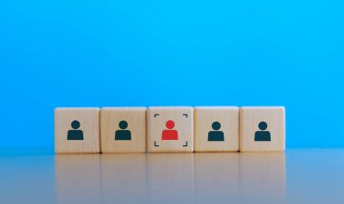 İnsan Kaynakları Yönetimi, Ahşap Bloktaki İnsanlar Simgesi